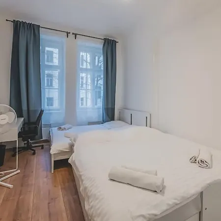 Appartamento Walk To Old Town Flat, Kitchen, New Bathroom