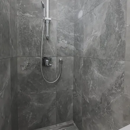 Walk To Old Town Flat, Kitchen, New Bathroom Appartamento Praga